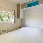 Camping Maison En Location Avec Terrasse Pour 4 Personnes - Api-1-52-1733 Beauchamps (Somme)