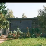 Maison En Location Avec Terrasse Pour 4 Personnes - Api-1-52-1733 Camping Beauchamps (Somme)