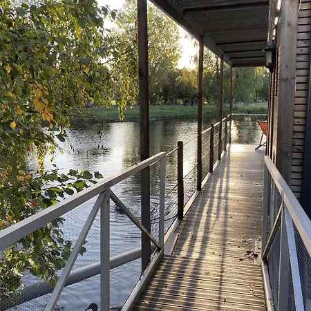 Maison En Location Avec Terrasse Pour 4 Personnes - Api-1-52-1733 Кемпинг